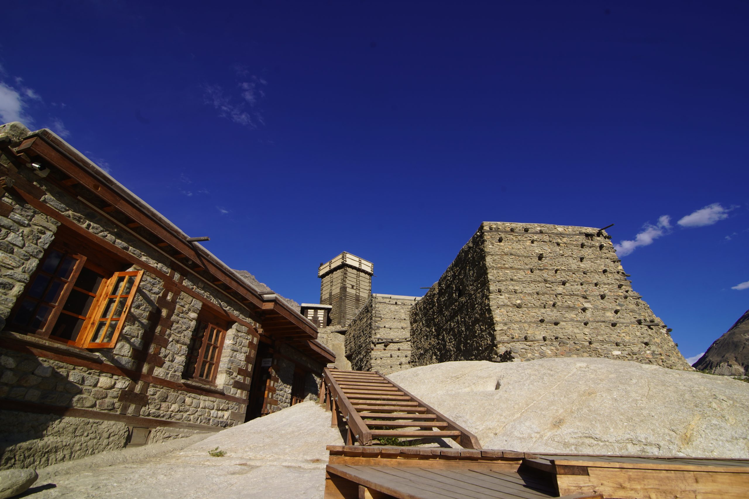 Best Places to visit in HUnza Valley Pakistan 01