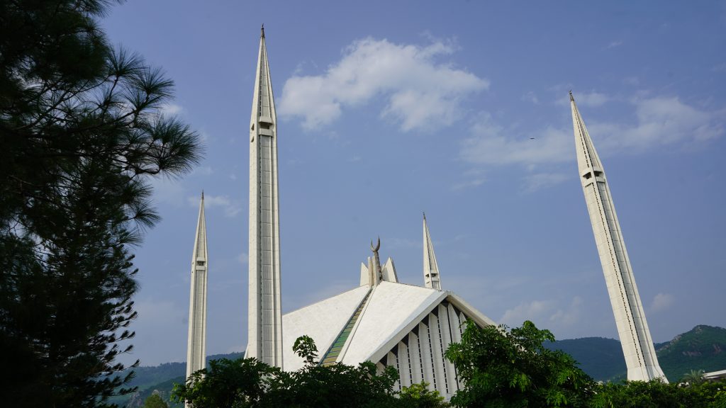 Explore 10 Best Places to visit in Pakistan with Family 2026